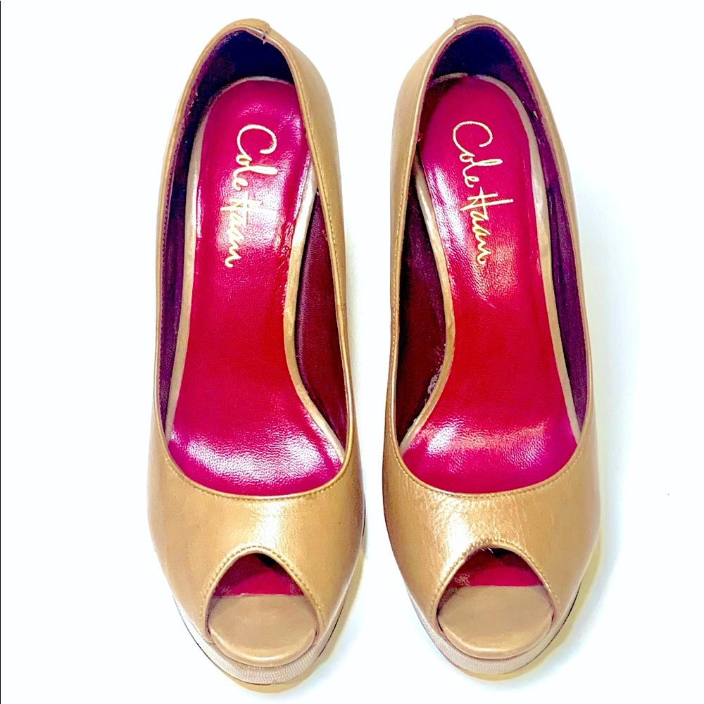 Cole Haan, size 6, Tan Heels